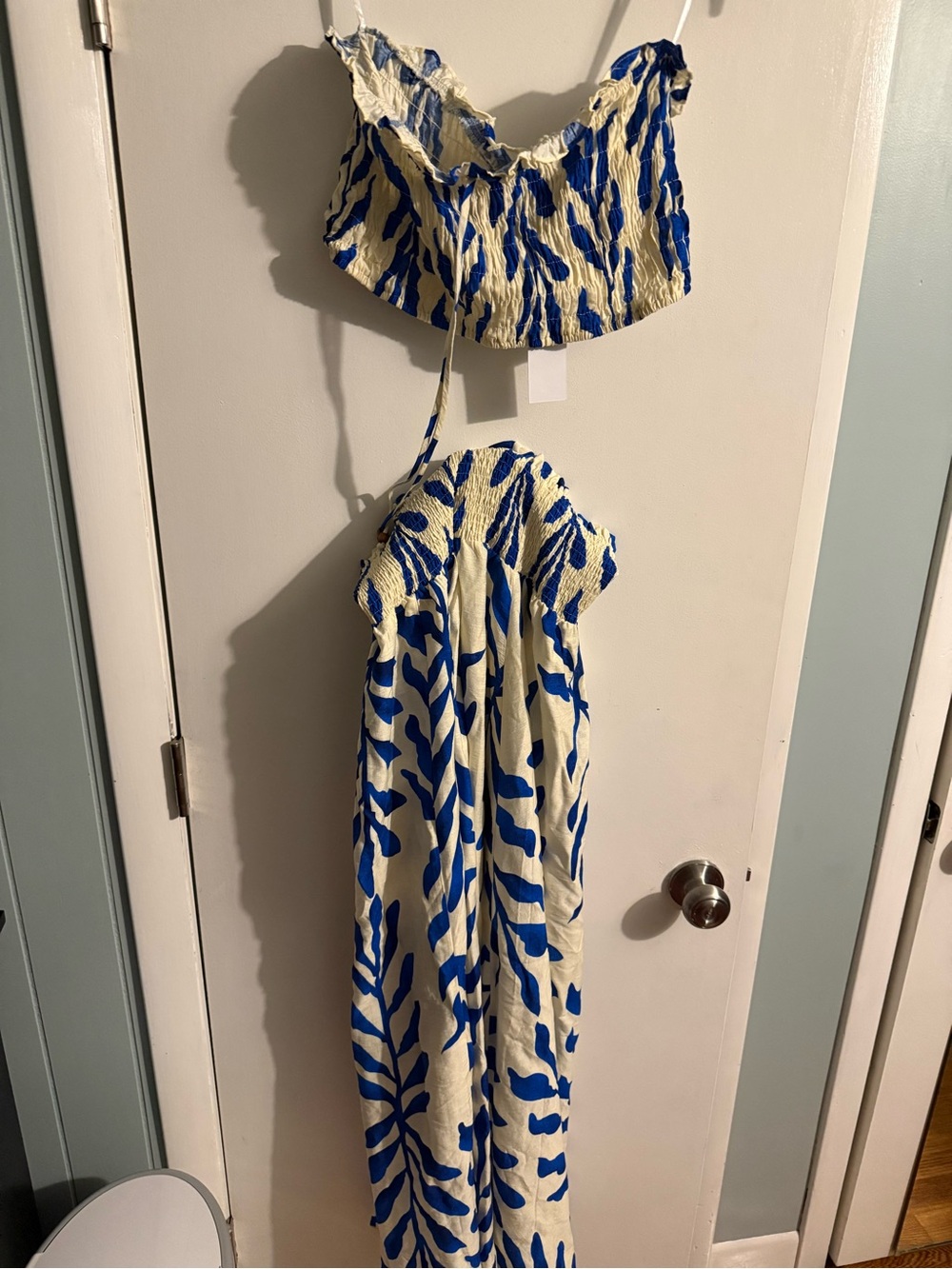 Aakaa Blue & White Leaf Print Smocked Two-Piece Maxi Set
